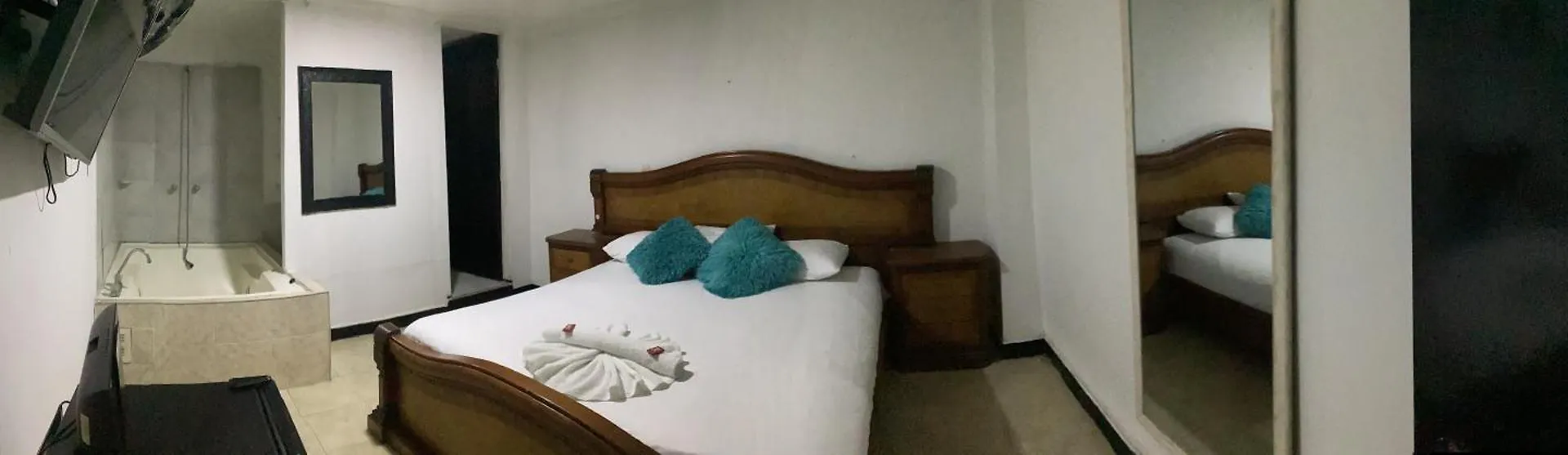 ***  Hotel Estadio Suite Medellín Colombia