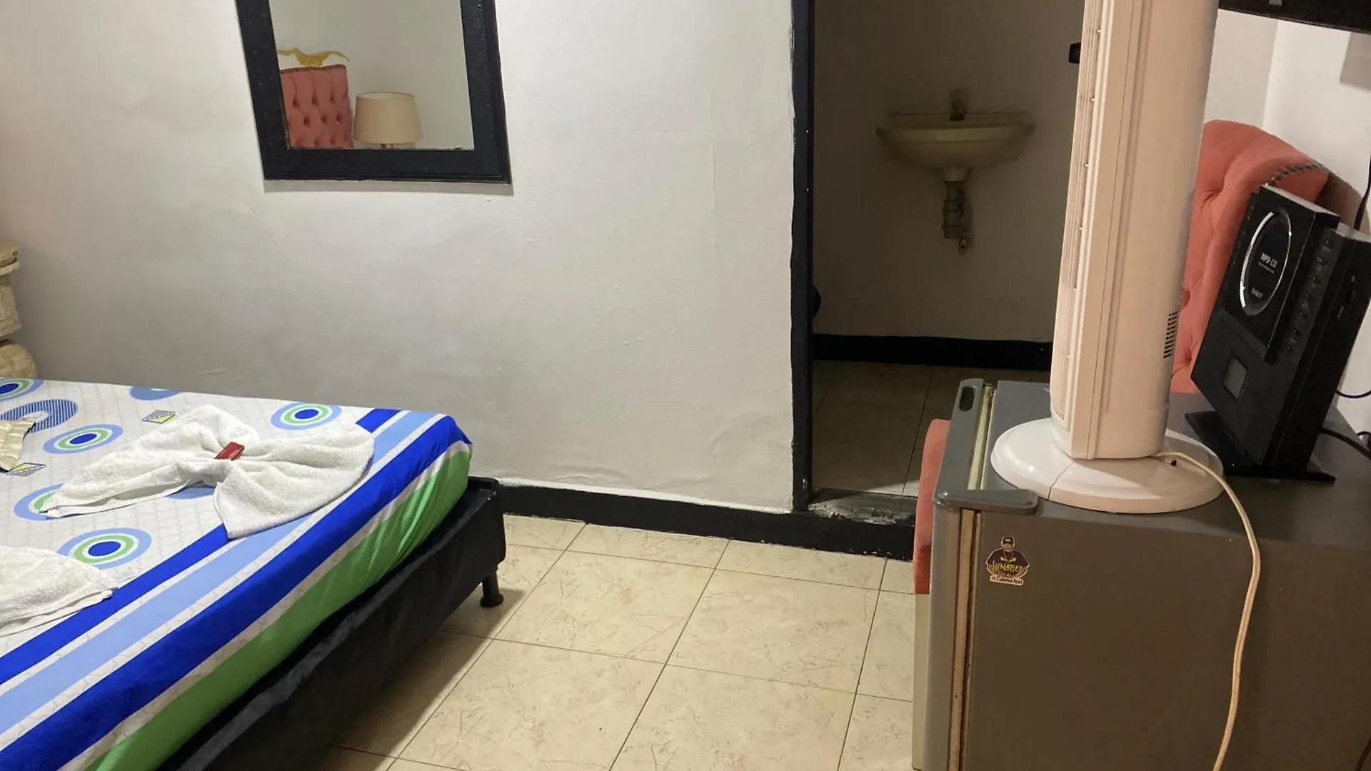 Hotel Estadio Suite Μεντεγίν